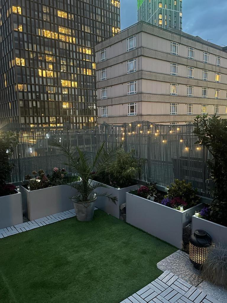 Apartment Unique Penthouse With Jacuzzi & Garden Birmingham